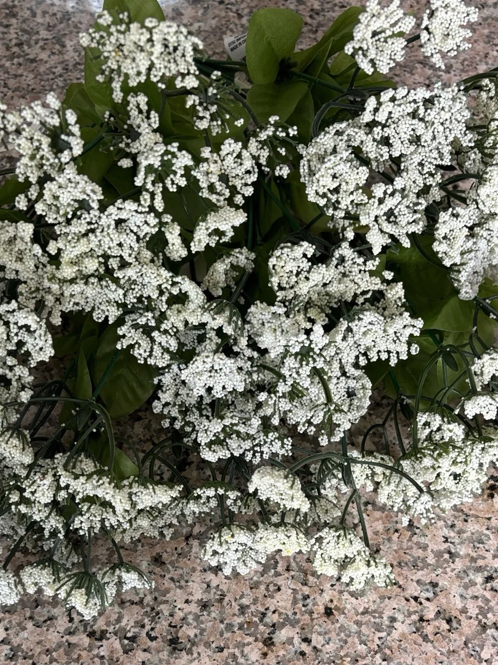 NWT Artificial Queen Anne’s Lace Stem Bundle (6 pieces) in White and Green